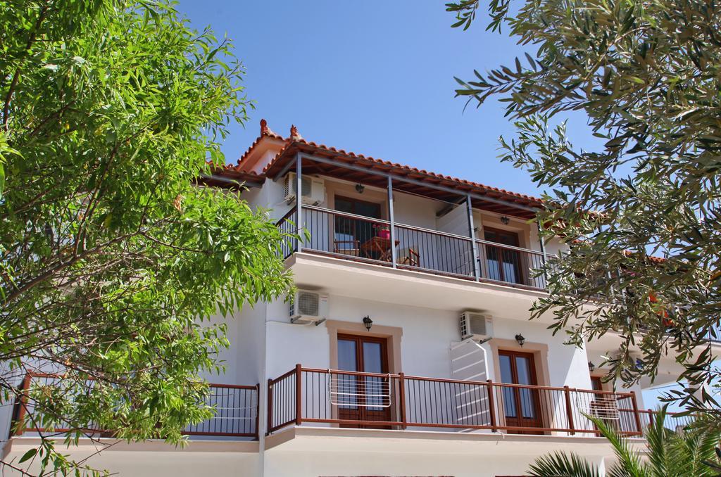 Giasemi Apartments Skopelos Town Exterior photo